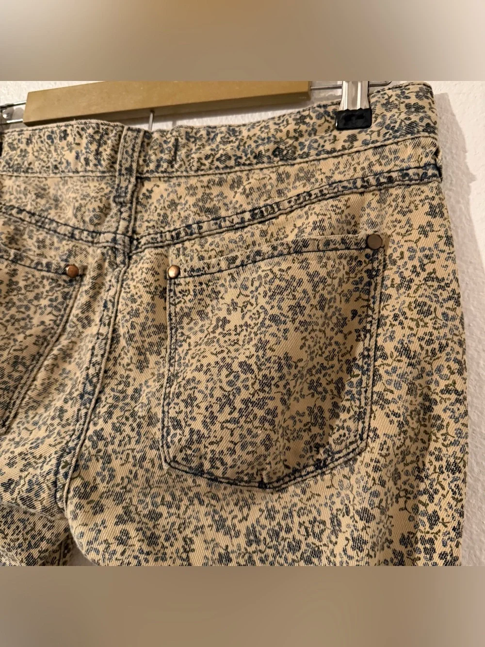 Free People Womens Low-Rise Floral Print Jeans Blue Denim - Size 28